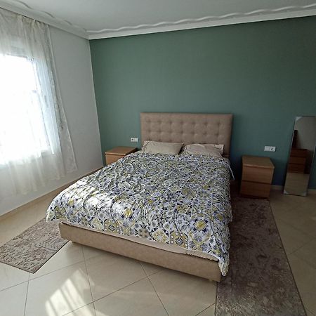 Appartement Familial Au Centre De Nador Ville Exterior foto